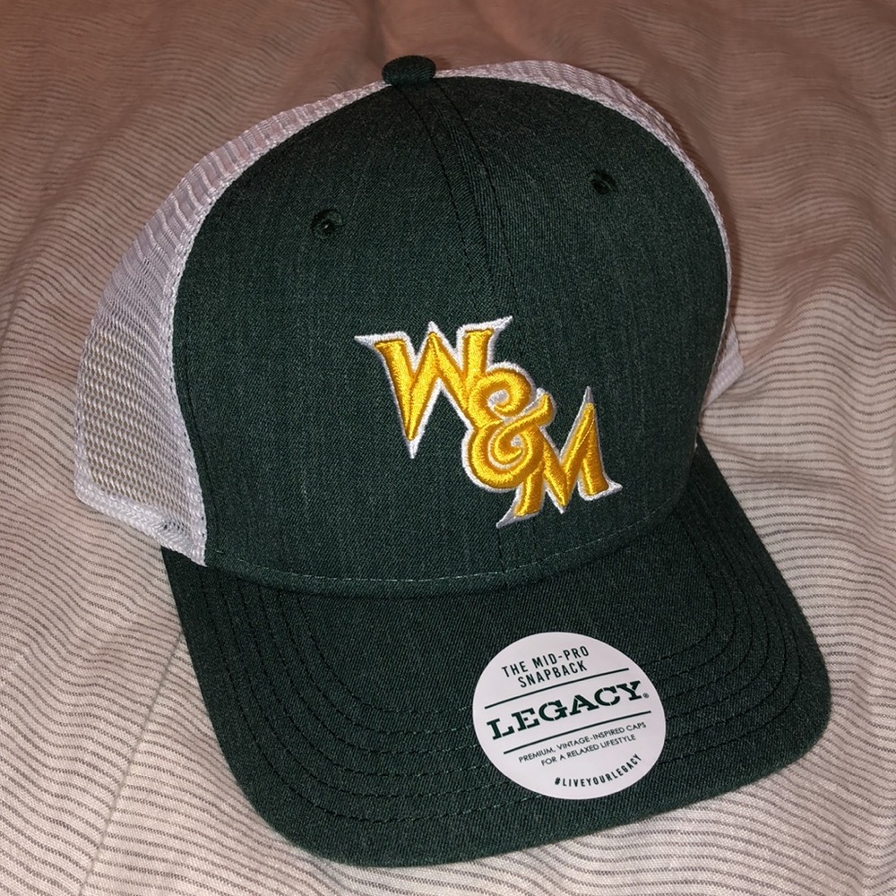 William and Mary W&M trucker hat green SnapBack